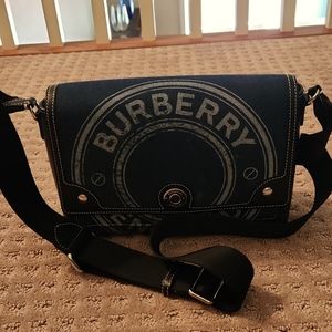 Burberry cross body